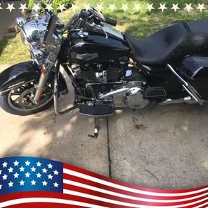 Meet your Posher, Leonard